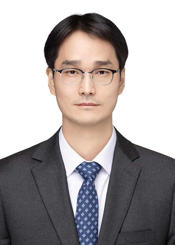 Prof.Youngsun Hong Photo
